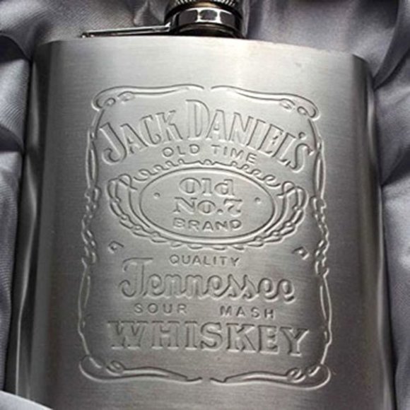 7 oz Stainless Steel Jack Daniels Hip Flask - Picture 1 of 1